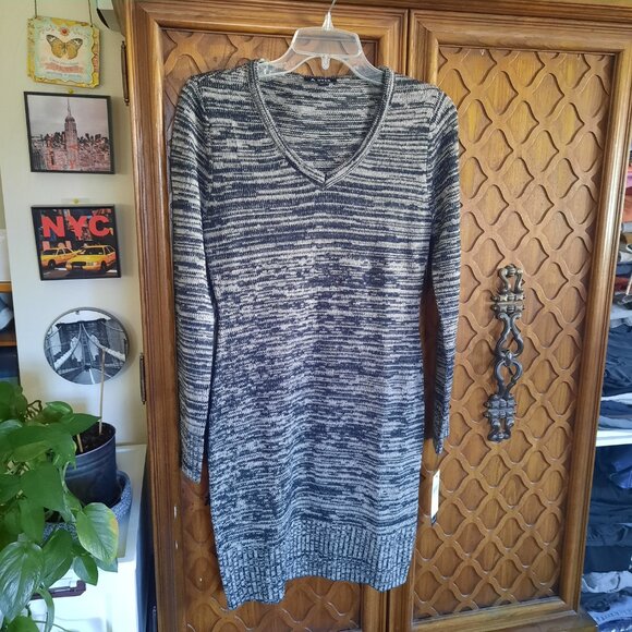 A. BYER Long Sleeve Chunky Knit Sweater Dress w/ Stole NWT! - Gray/Black, Size M - Picture 4 of 16